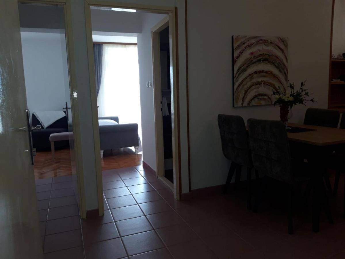 Guest House Mijo Sokol Brela Exterior photo