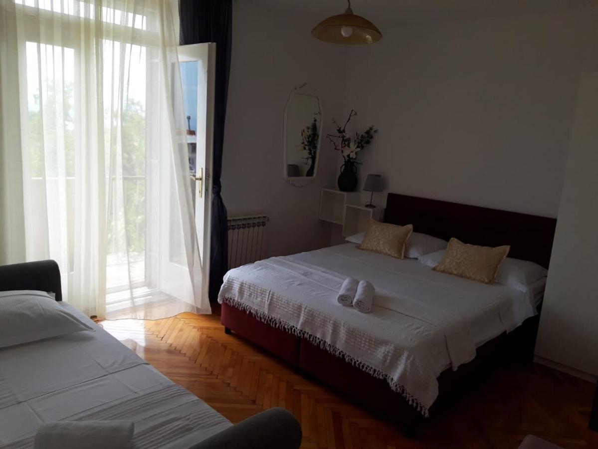 Guest House Mijo Sokol Brela Exterior photo